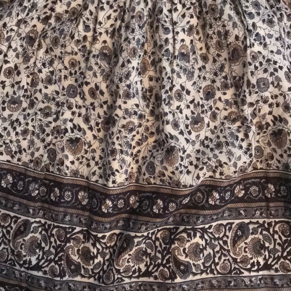 Floral skirt - Picture 2 of 2